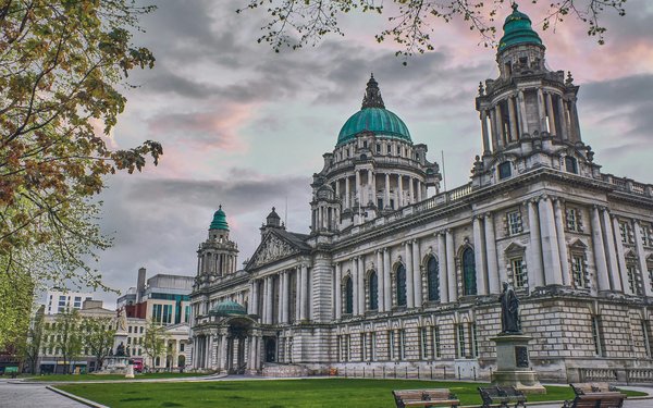 How to plan a budget-friendly weekend in Belfast?